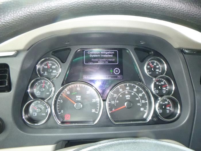 2022 Peterbilt 579 Base