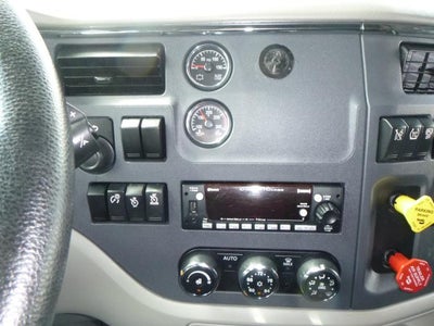 2022 Peterbilt 579 Base