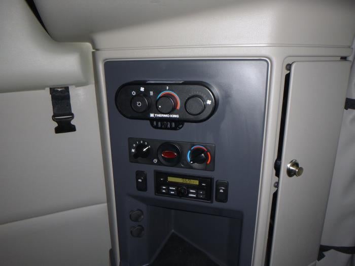 2022 Peterbilt 579 Base