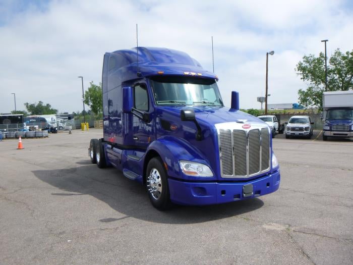 2022 Peterbilt 579 Base