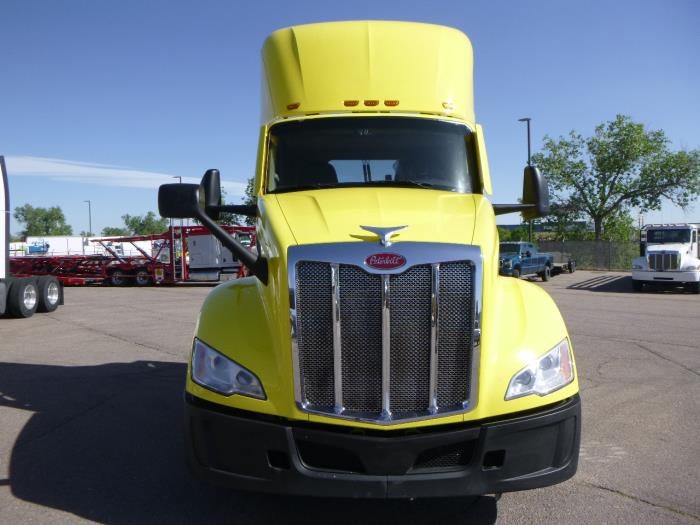 2023 Peterbilt 579 Base