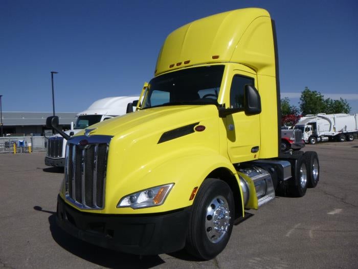 2023 Peterbilt 579 Base