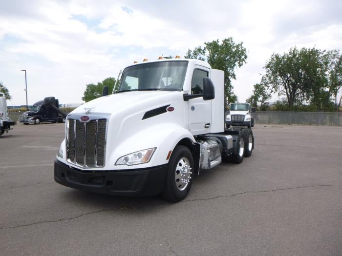 2023 Peterbilt 579 Base