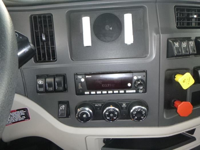 2023 Peterbilt 579 Base