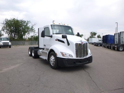 2023 Peterbilt 579 Base