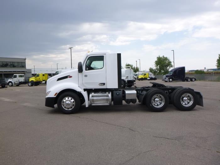 2023 Peterbilt 579 Base
