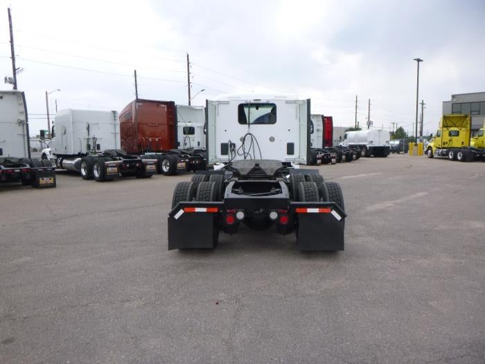 2023 Peterbilt 579 Base