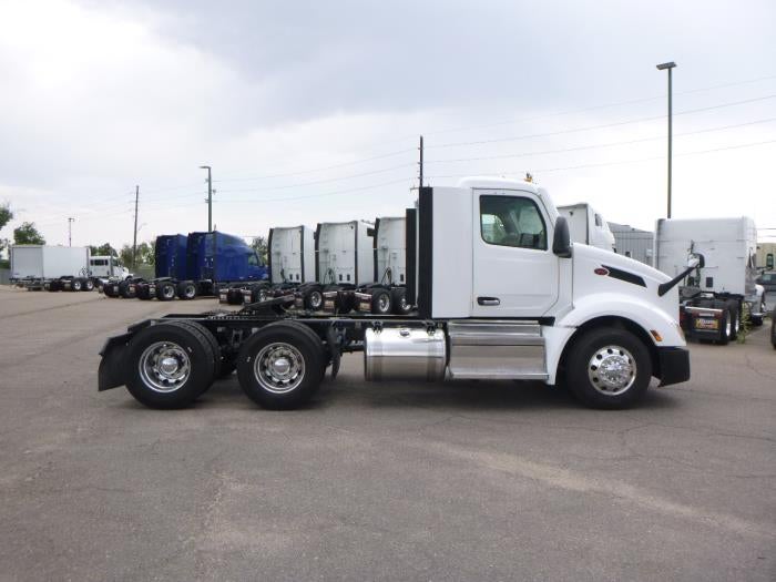 2023 Peterbilt 579 Base