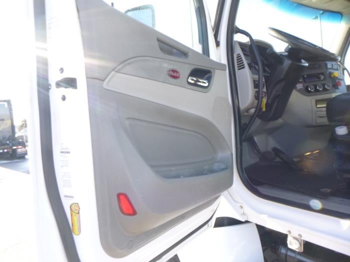 2020 Peterbilt 579 Base