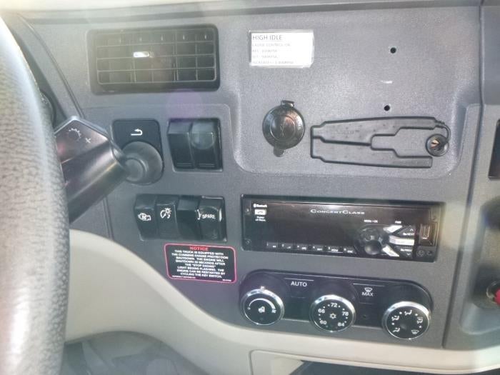 2020 Peterbilt 579 Base