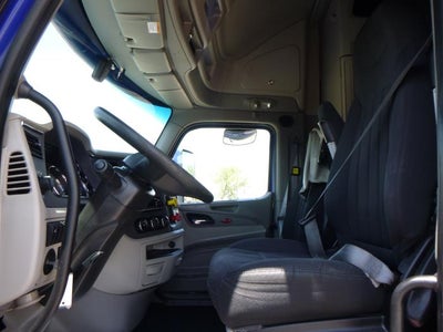 2022 Peterbilt 579 Base