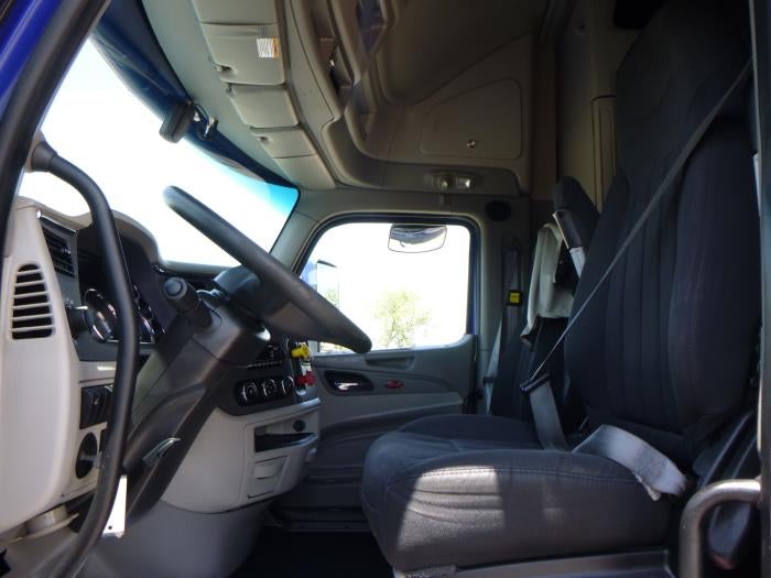 2022 Peterbilt 579 Base