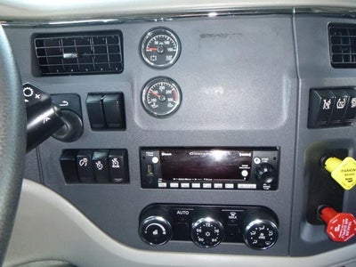 2022 Peterbilt 579 Base