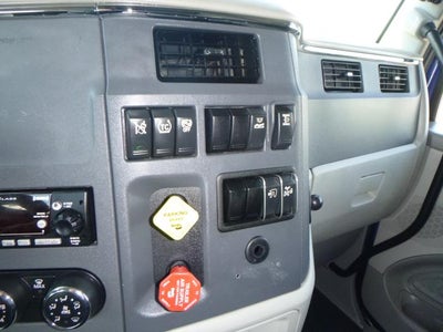 2022 Peterbilt 579 Base