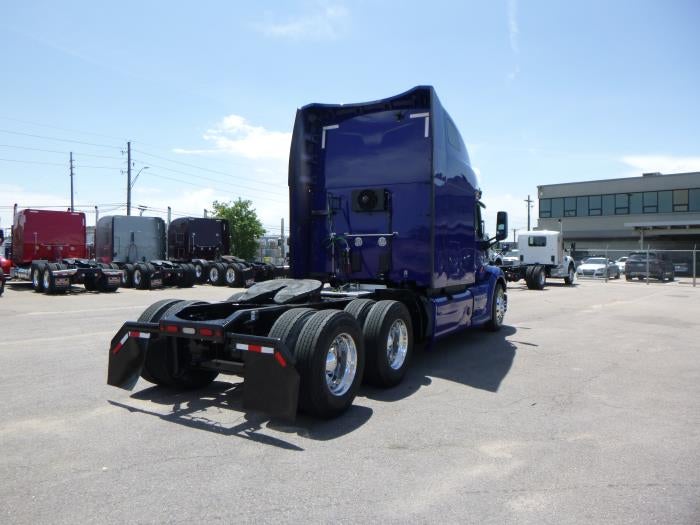 2022 Peterbilt 579 Base