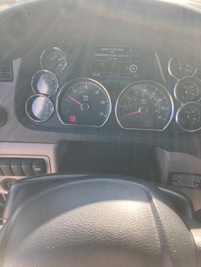 2022 Peterbilt 579 Base