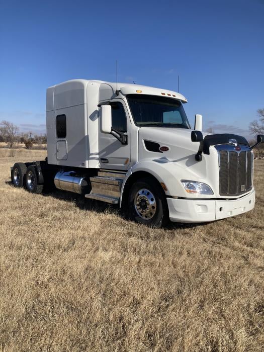 2022 Peterbilt 579 Base