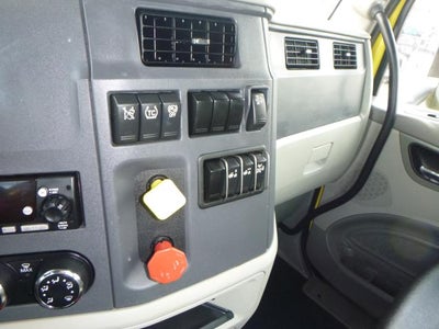 2021 Peterbilt 579 Base