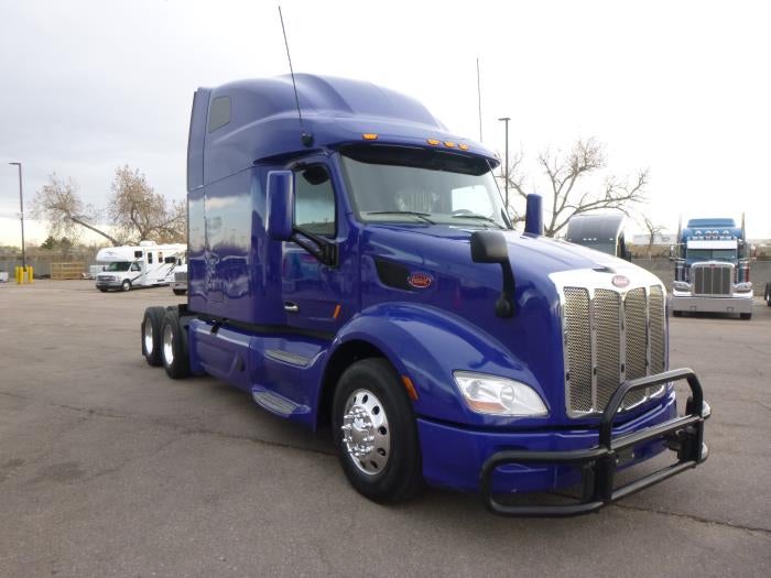 2022 Peterbilt 579 Base