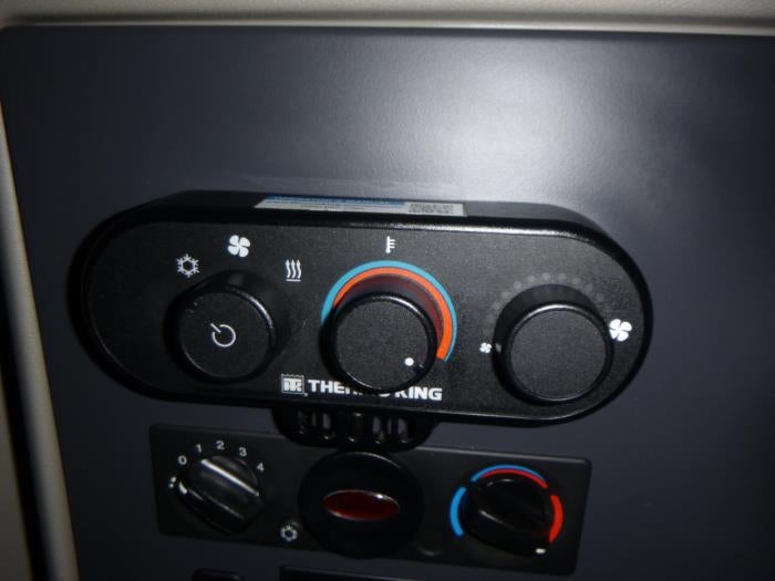 2022 Peterbilt 579 Base