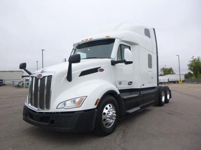 2023 Peterbilt 579 Base