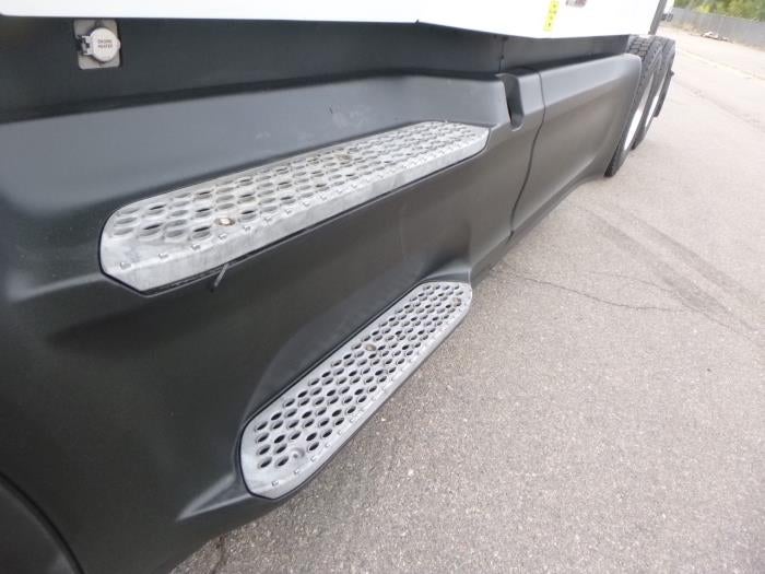 2023 Peterbilt 579 Base