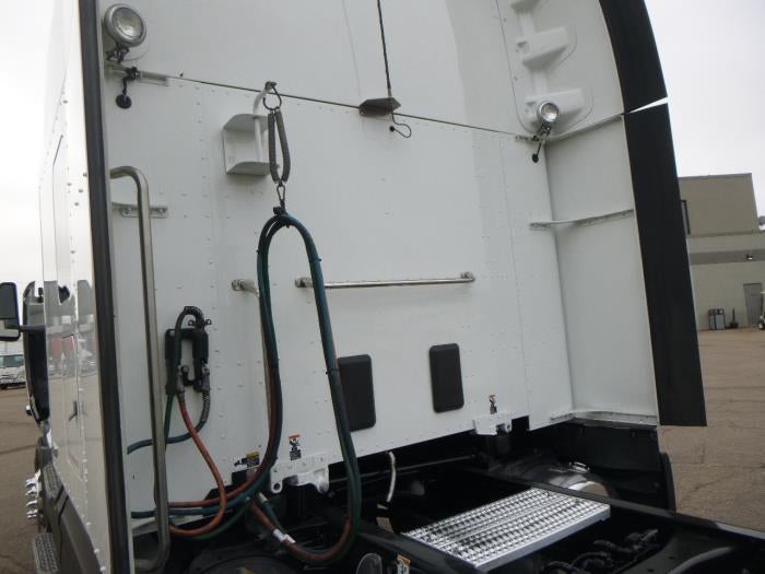 2023 Peterbilt 579 Base
