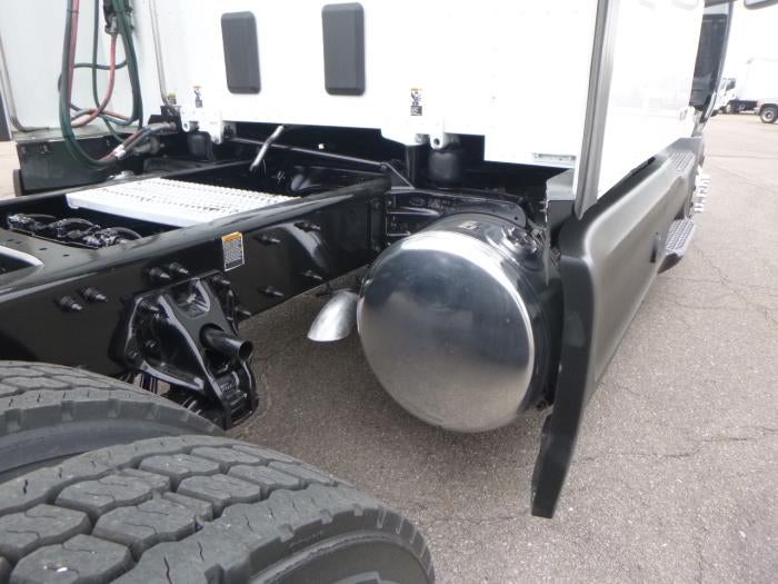 2023 Peterbilt 579 Base
