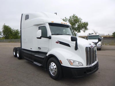 2023 Peterbilt 579 Base
