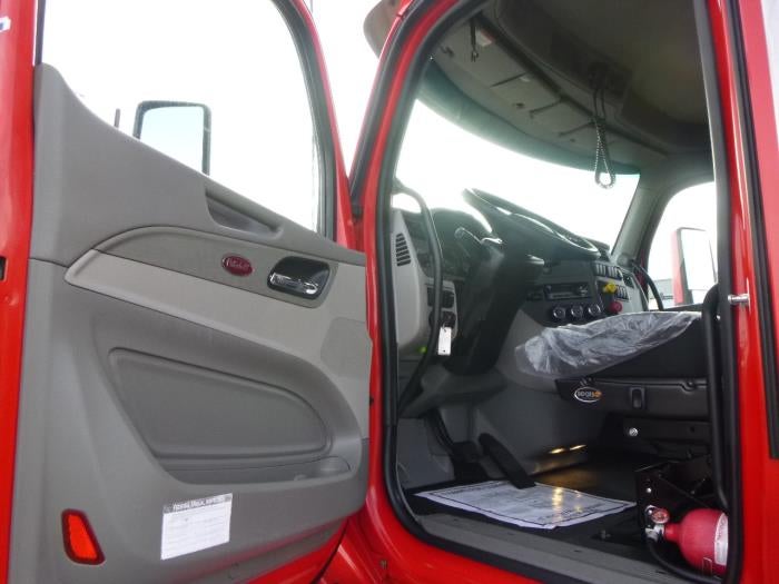 2020 Peterbilt 579 Base
