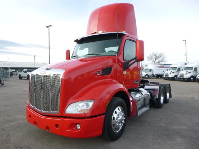 2020 Peterbilt 579 Base