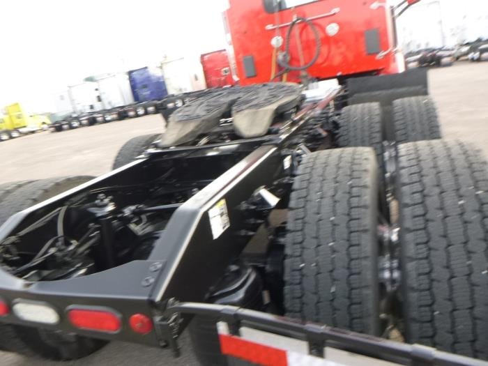 2020 Peterbilt 579 Base