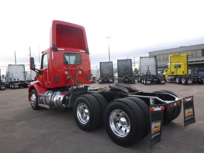 2020 Peterbilt 579 Base