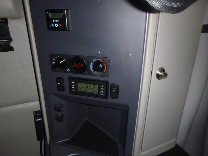 2021 Peterbilt 579 Base