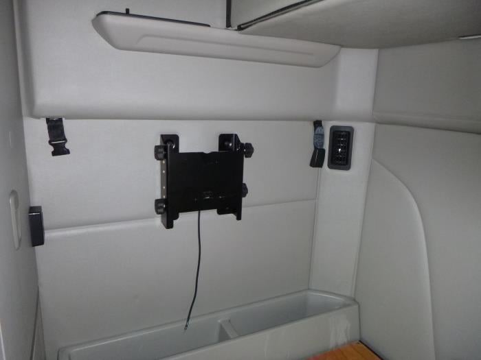 2021 Peterbilt 579 Base