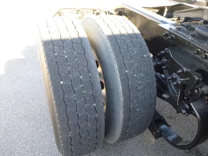 2021 Peterbilt 579 Base