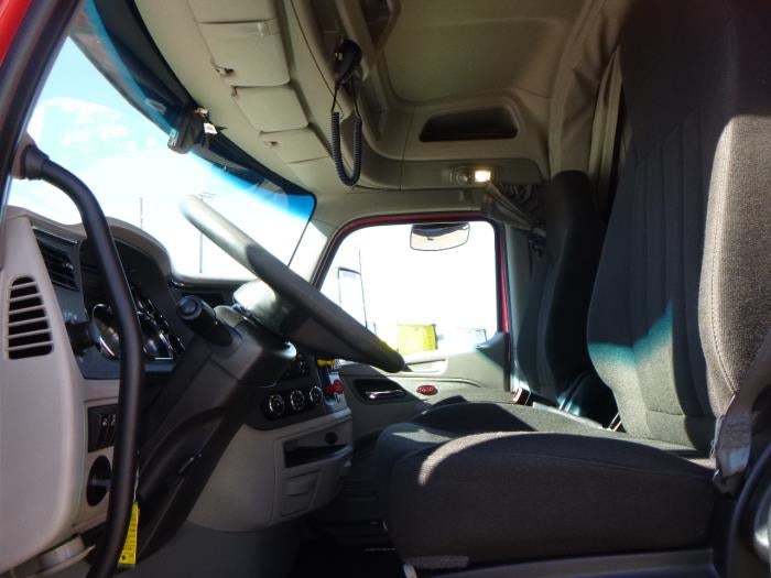 2021 Peterbilt 579 Base