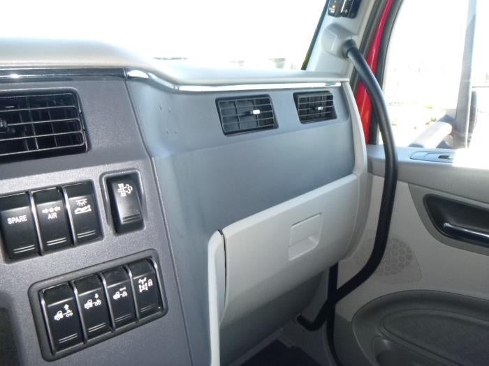 2021 Peterbilt 579 Base