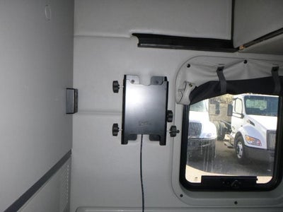 2021 Peterbilt 579 Base