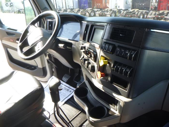 2022 Peterbilt 579 Base
