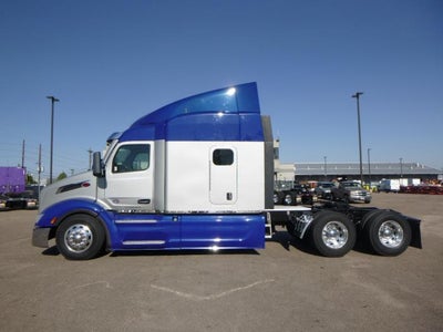 2022 Peterbilt 579 Base