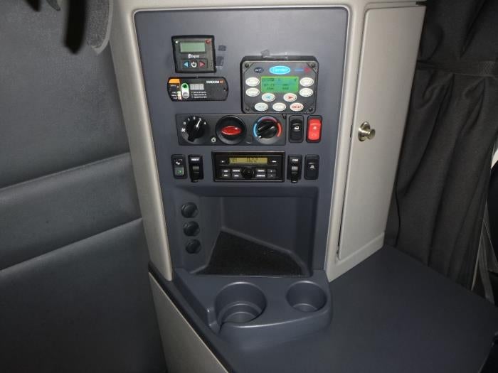 2022 Peterbilt 579 Base