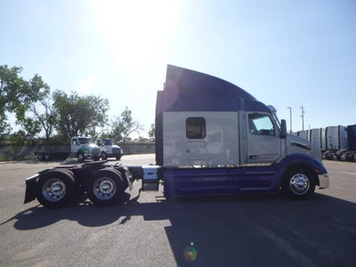 2022 Peterbilt 579 Base