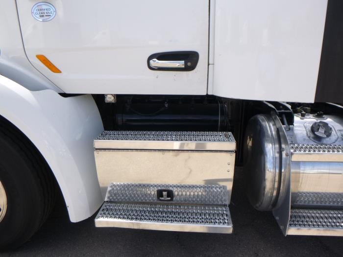 2020 Peterbilt 579 Base