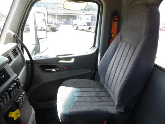 2020 Peterbilt 579 Base