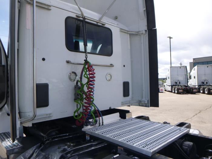 2020 Peterbilt 579 Base