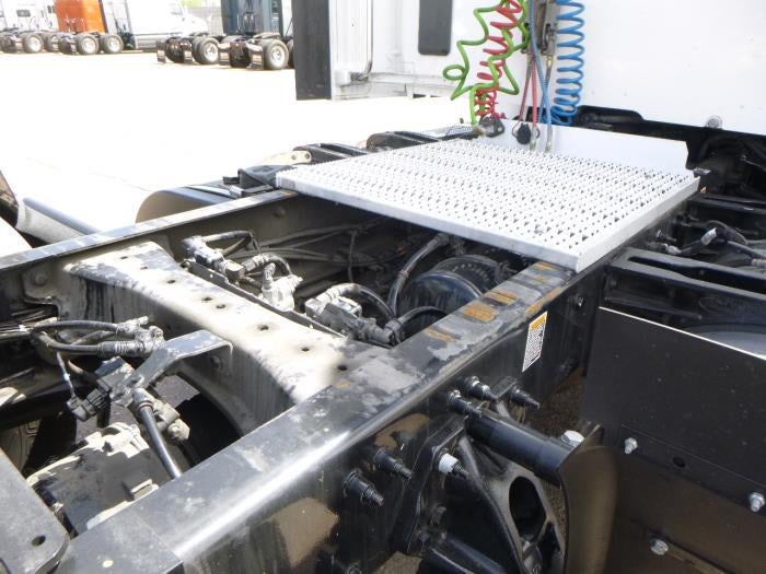 2020 Peterbilt 579 Base