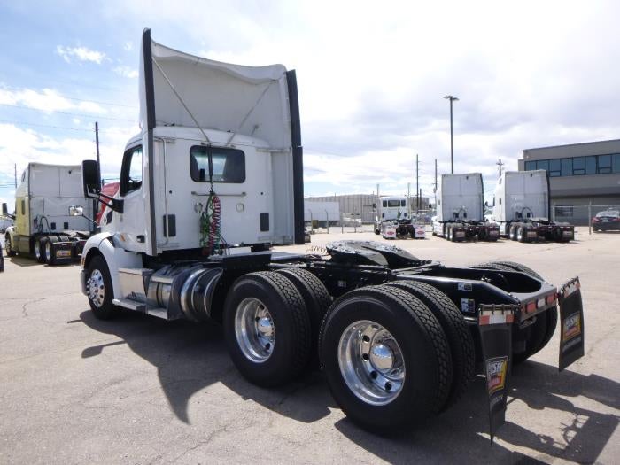 2020 Peterbilt 579 Base