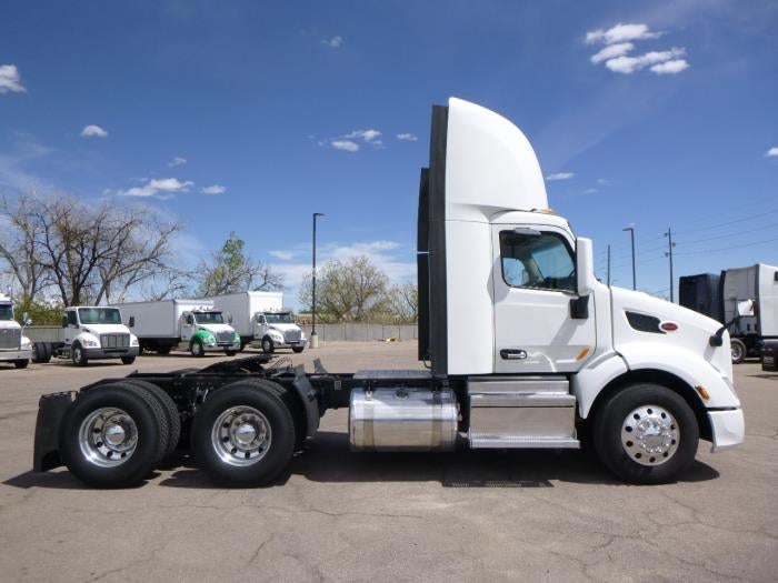2020 Peterbilt 579 Base