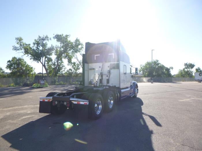 2021 Peterbilt 579 Base